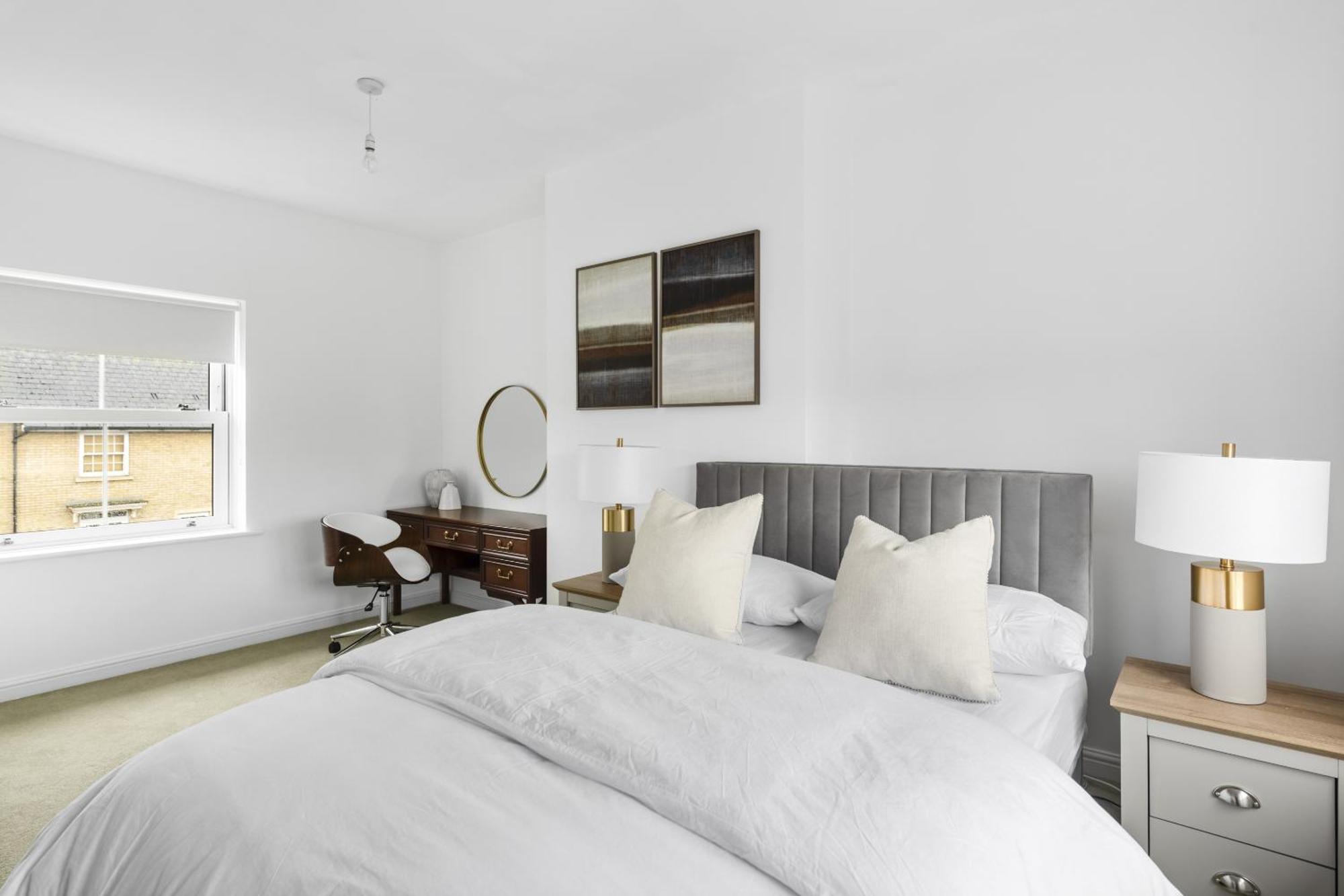 Luxurious 3 Bed House With Free Parking, Close To The Train Station & Town Braintree Ngoại thất bức ảnh